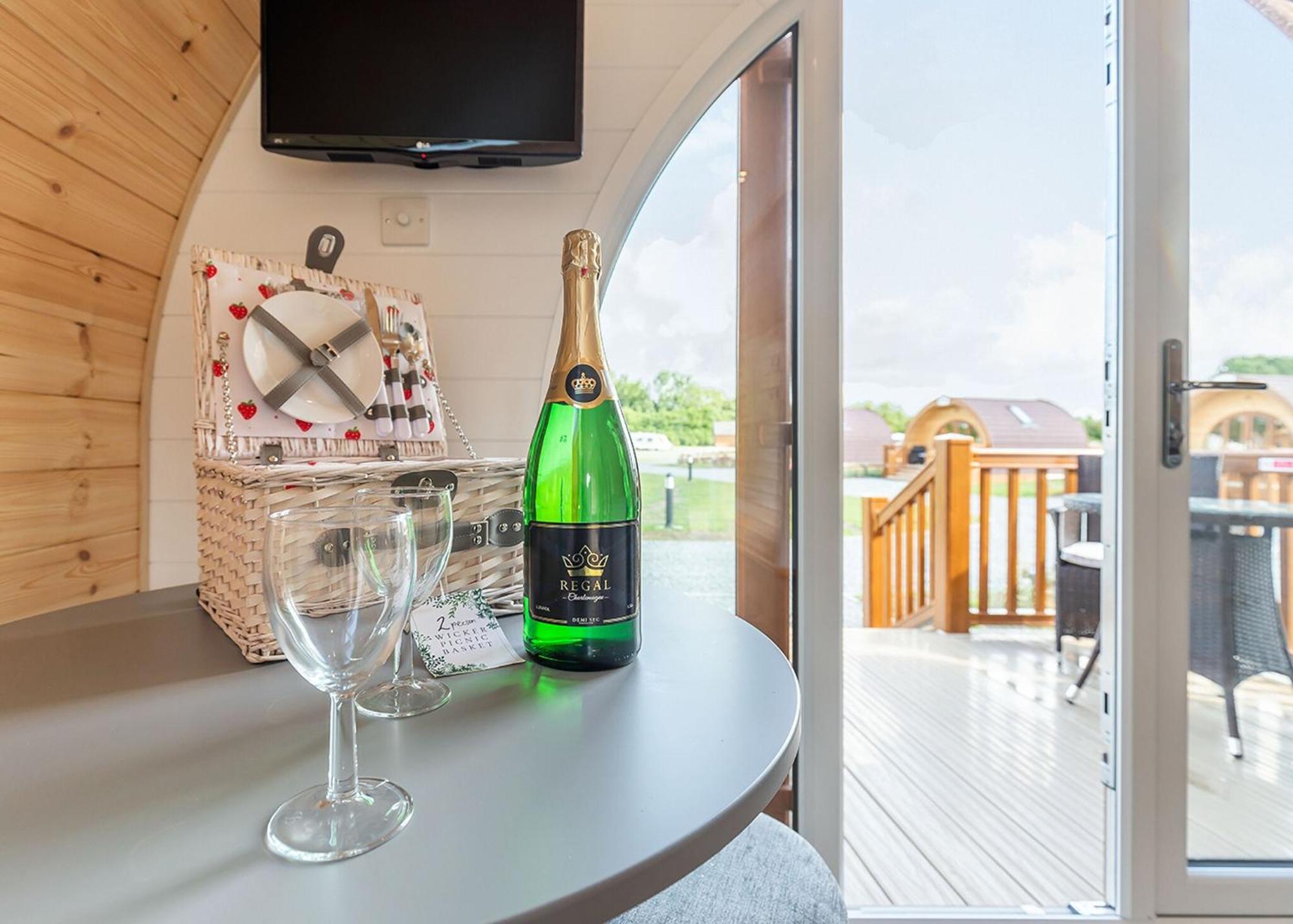 High Farm Holiday Park Routh Room photo